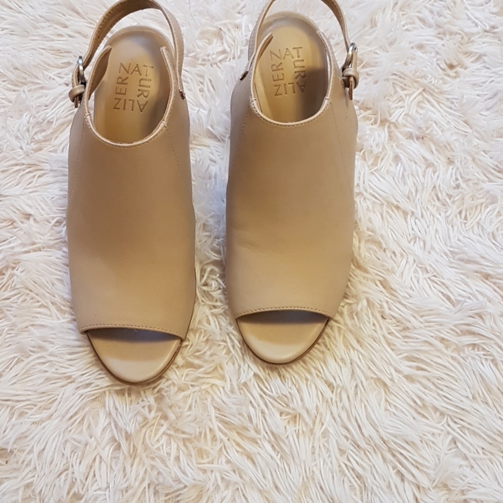 Naturalizer Nude Heels